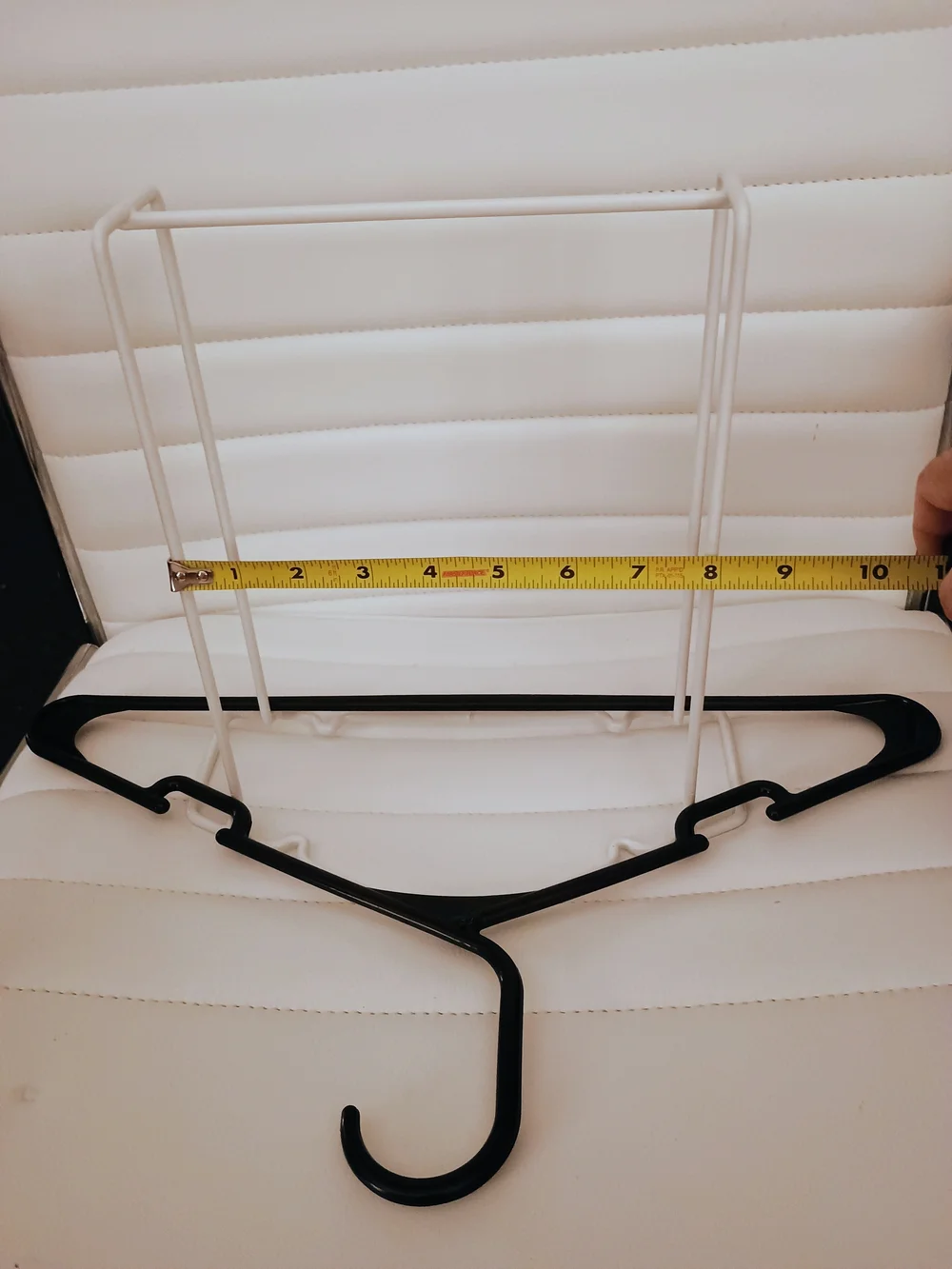 PRICE FIRM NWOT White Metal Clothes Hanger Organizer